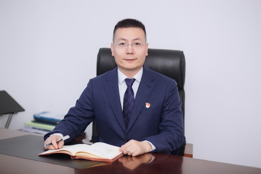 吴迪   党委副书记、院长